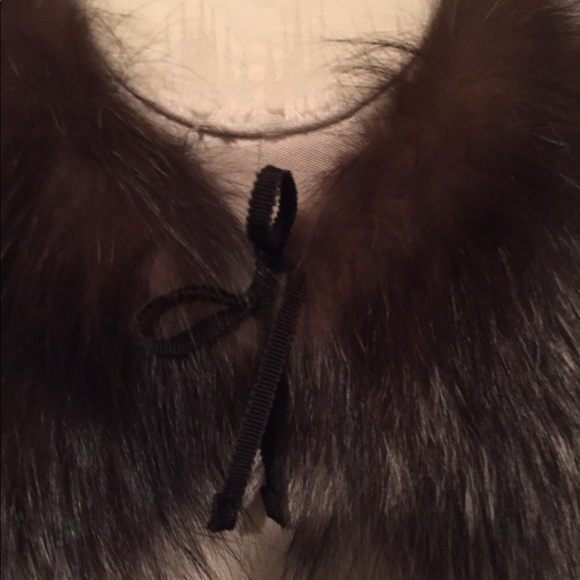 Prada fox scarf/collar yummy - Picture 2 of 9